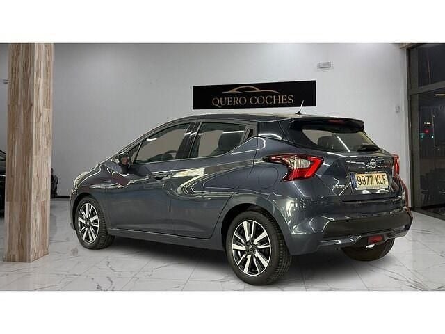 Usado Nissan Micra N-Connecta 90 CV (66 kW) 2018 Gris Utilitario