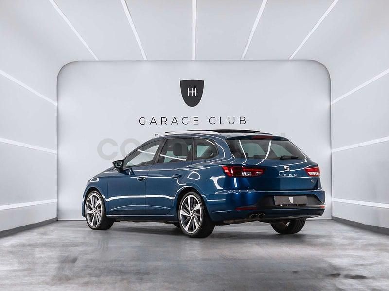 Usado Seat Leon FR 180 CV (132 kW) 2014 Azul Familiar