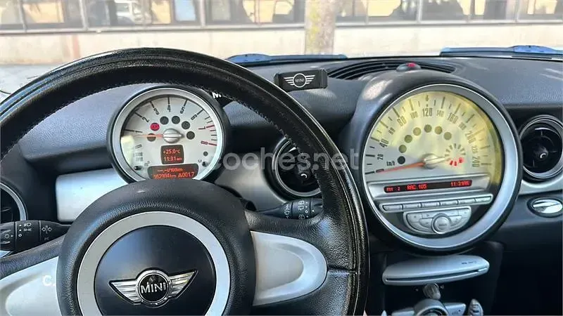 Usado Mini ONE 116 CV (85 kW) 2007 Negro Utilitario