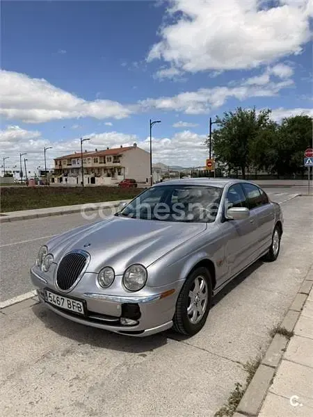 Usado Jaguar S-Type 240 CV (176 kW) 2001 Gris / plata Berlina