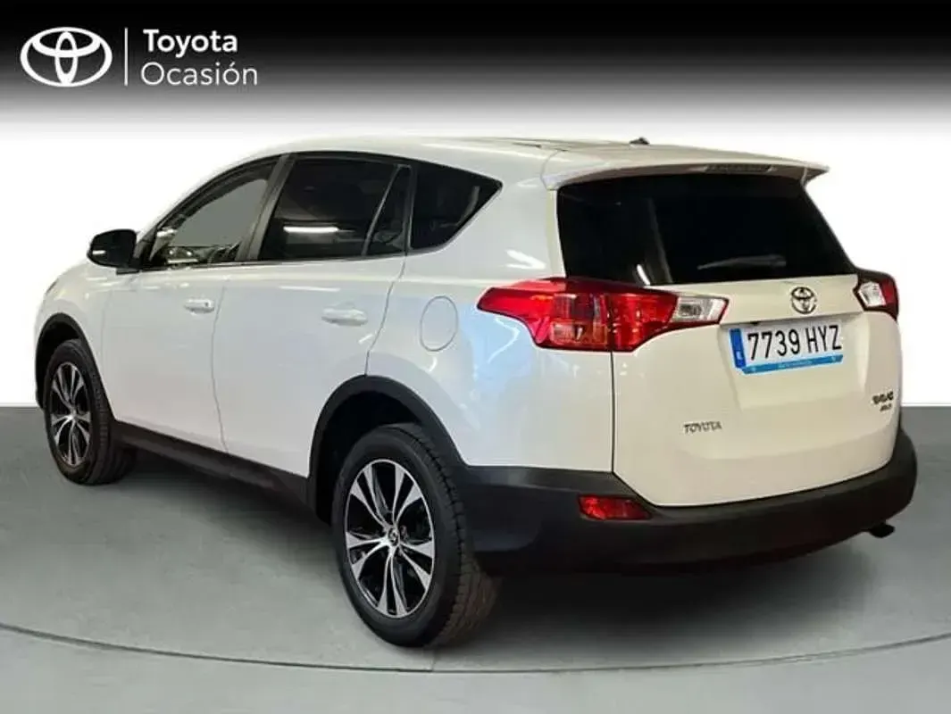 Usado Toyota RAV4 Advance 124 CV (91 kW) 2014 Blanco SUV