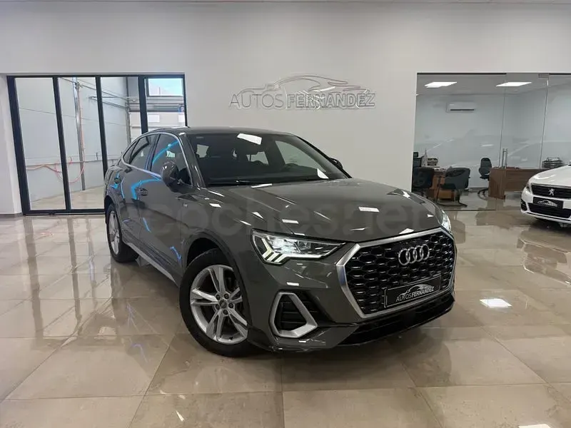 Usado Audi Q3 Sportback S-Line 150 CV (110 kW) 2020 Gris / plata SUV