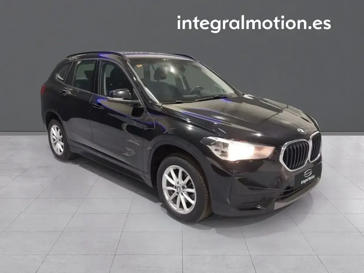 Usado BMW X1 115 CV (84 kW) 2021 Negro SUV