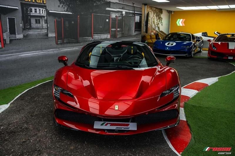 Nuevo Ferrari SF90 999 CV (734 kW) 2025 Rojo Descapotable