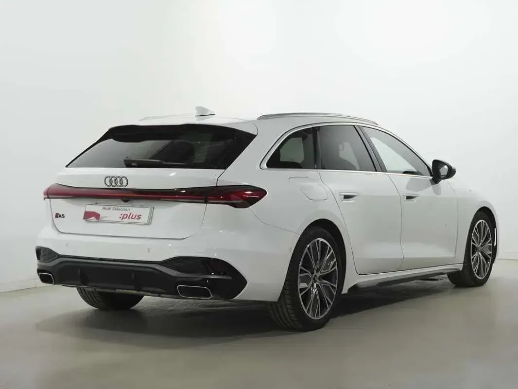 Usado Audi A5 S-Line 204 CV (150 kW) 2024 Blanco Familiar