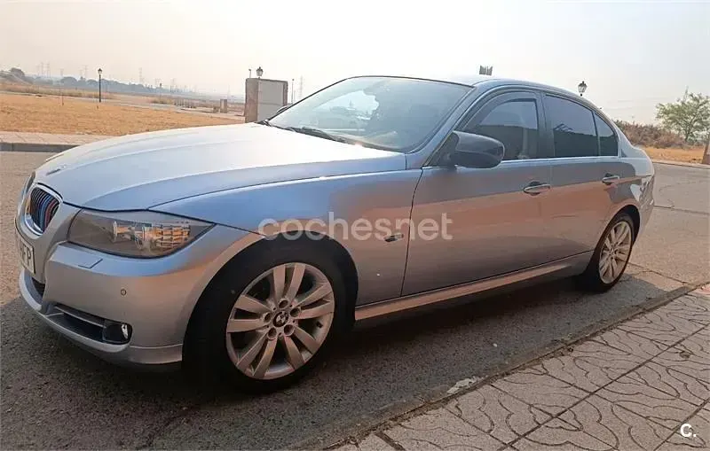 Usado BMW 320 163 CV (119 kW) 2011 Gris / plata Berlina