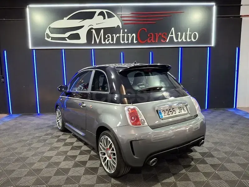 Usado Abarth 500 140 CV (102 kW) 2016 Gris / plata Berlina