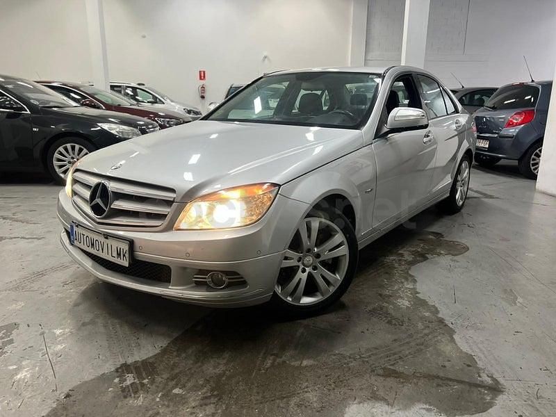 Usado Mercedes C220 Avantgarde 170 CV (125 kW) 2008 Gris / plata Berlina