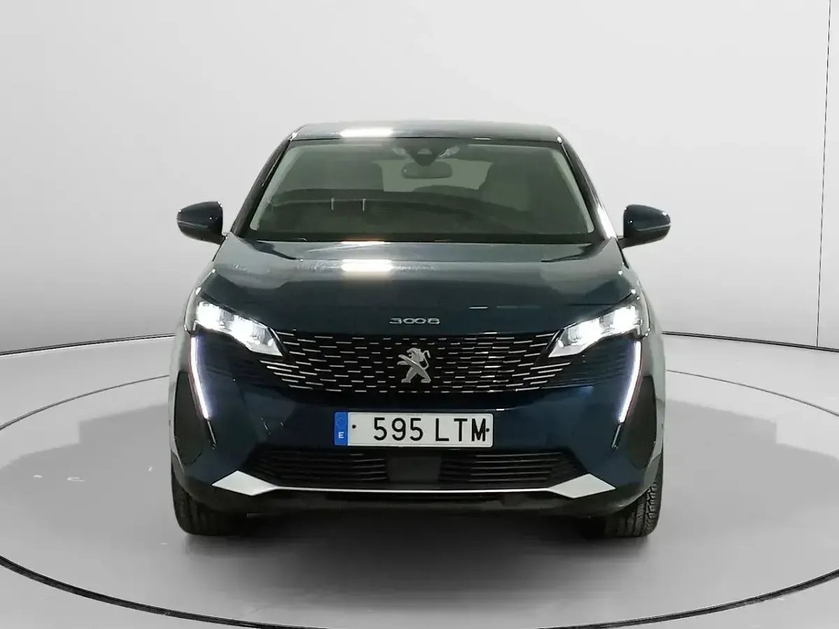 Usado Peugeot 3008 Allure 131 CV (96 kW) 2021 Azul SUV