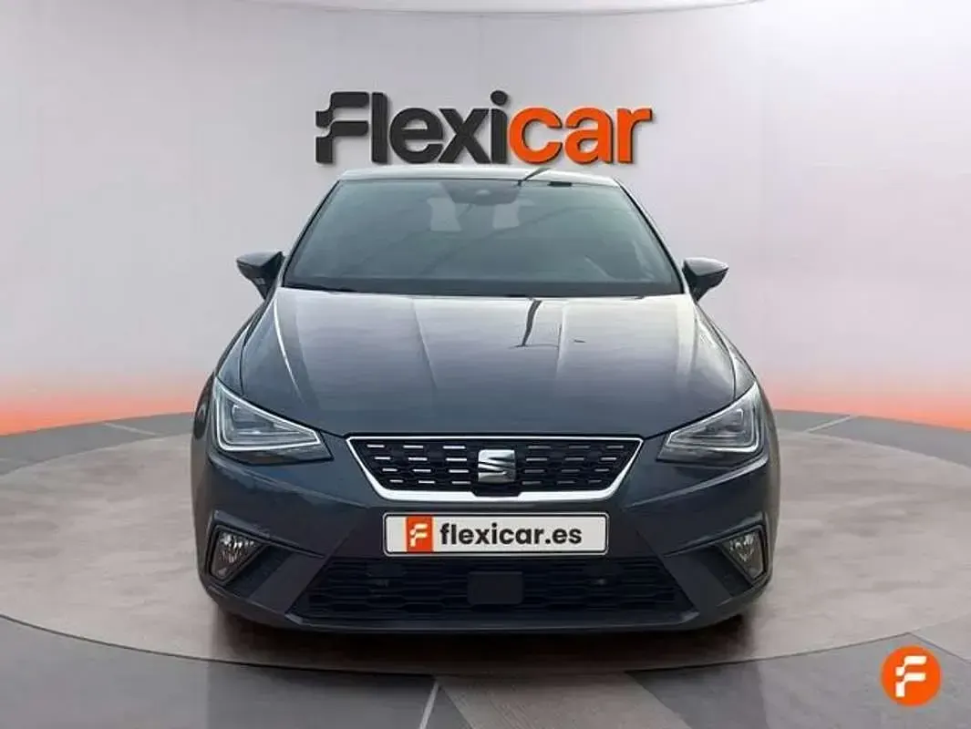 Usado Seat Ibiza XCELLENCE 116 CV (85 kW) 2024 Gris Utilitario