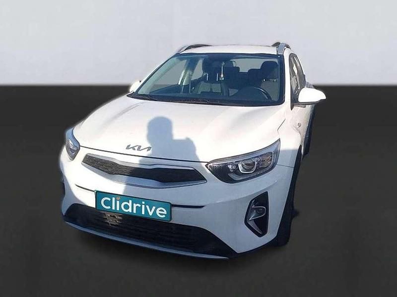 Usado Kia Stonic Plus 101 CV (74 kW) 2022 Blanco SUV