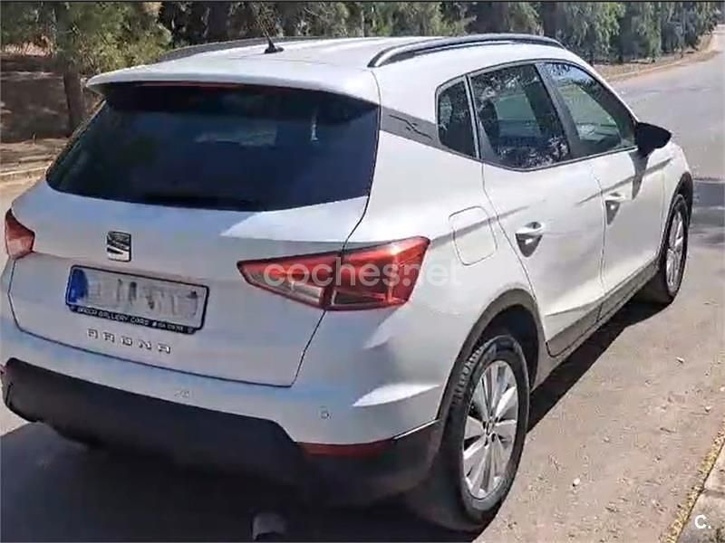 Usado Seat Arona Style 95 CV (69 kW) 2018 Blanco SUV