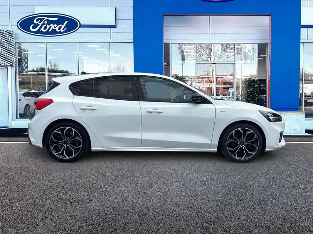 Usado Ford Focus ST-Line X 125 CV (91 kW) 2020 Blanco Utilitario