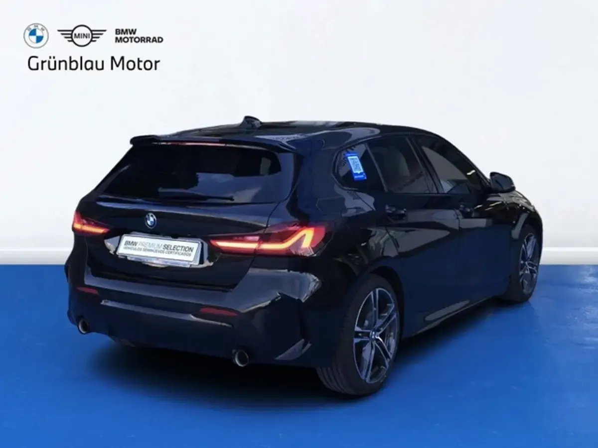 Usado BMW 118 Shadowline 150 CV (110 kW) 2021 Negro Utilitario