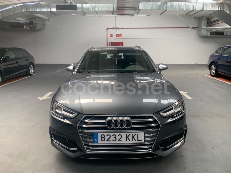 Usado Audi A4 354 CV (260 kW) 2018 Gris / plata Familiar