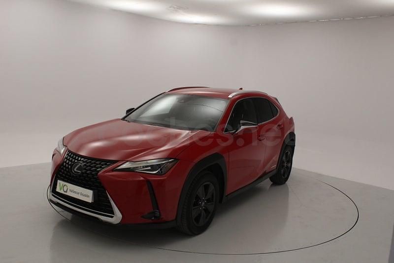 Usado Lexus UX Business Edition 184 CV (135 kW) 2019 Rojo SUV