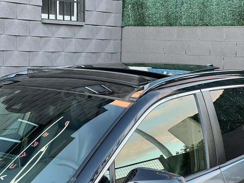 Usado Toyota RAV4 Hybrid Style 222 CV (163 kW) 2021 Gris / plata SUV