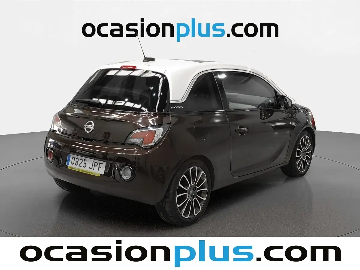 Usado Opel Adam Glam 87 CV (63 kW) 2016 Marrón Utilitario