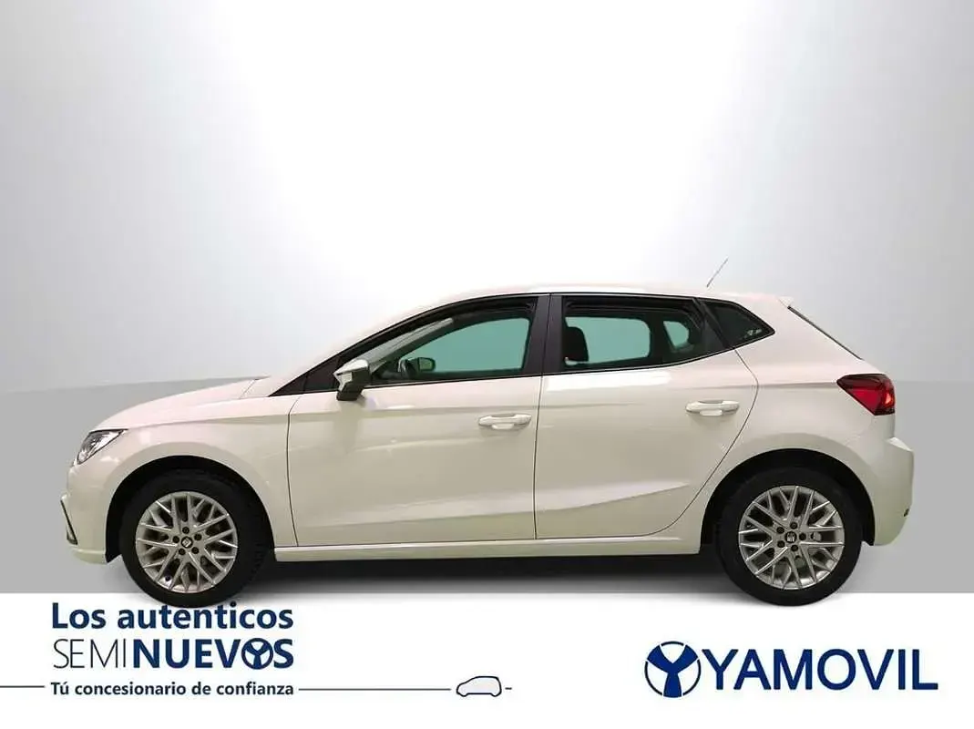 Usado Seat Ibiza Style 75 CV (55 kW) 2018 Blanco Utilitario