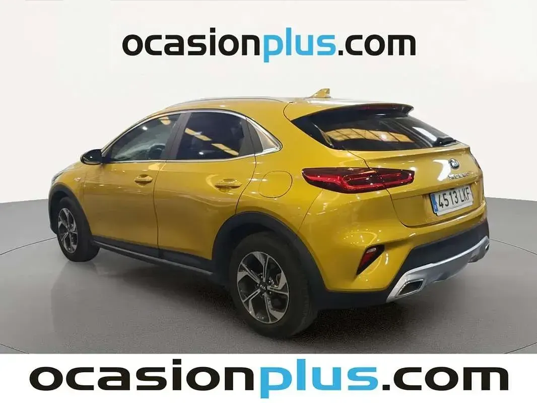 Usado Kia XCeed 120 CV (88 kW) 2020 Amarillo SUV