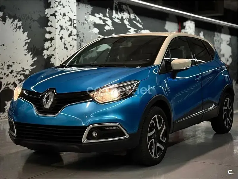 Usado Renault Captur Intens 90 CV (66 kW) 2016 Azul SUV