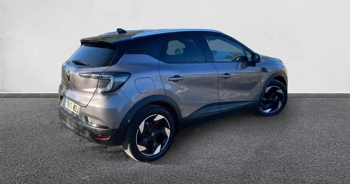 Begagnad Renault Captur Techno 100 HK (73 kW) 2025 SUV