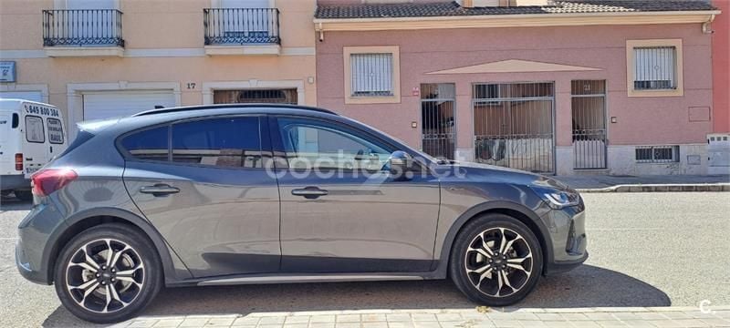 Gris / plata Usado 2022 Ford Focus Active Berlina | 18.300 € (Super precio) - Imagen 1/4