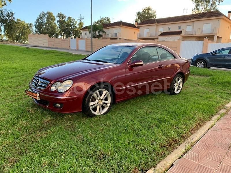 Usado Mercedes CLK220 150 CV (110 kW) 2005 Granate Coupe