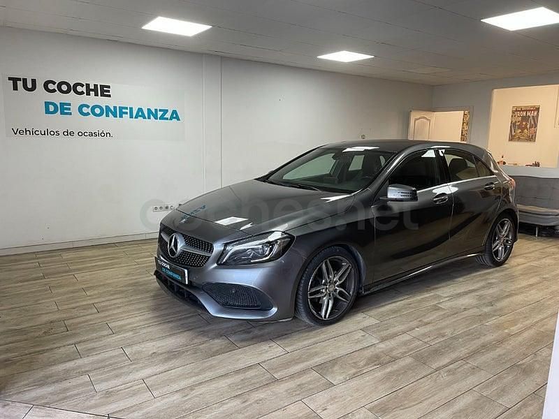 Usado Mercedes A200 AMG line 136 CV (100 kW) 2016 Gris / plata Berlina