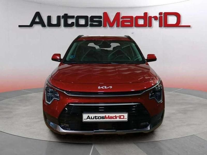 Usado Kia Niro 131 CV (96 kW) 2025 Rojo SUV