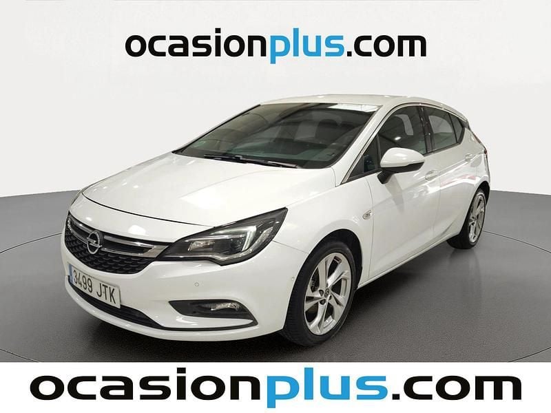 Usado Opel Astra Dynamic 105 CV (77 kW) 2016 Blanco Utilitario