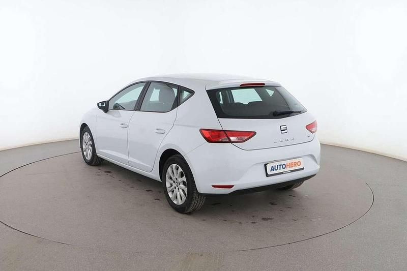 Usado Seat Leon Style 106 CV (77 kW) 2013 Blanco Berlina