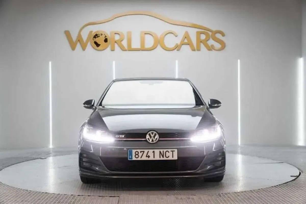 Usado VW Golf VII GTI 230 CV (169 kW) 2017 Gris Berlina