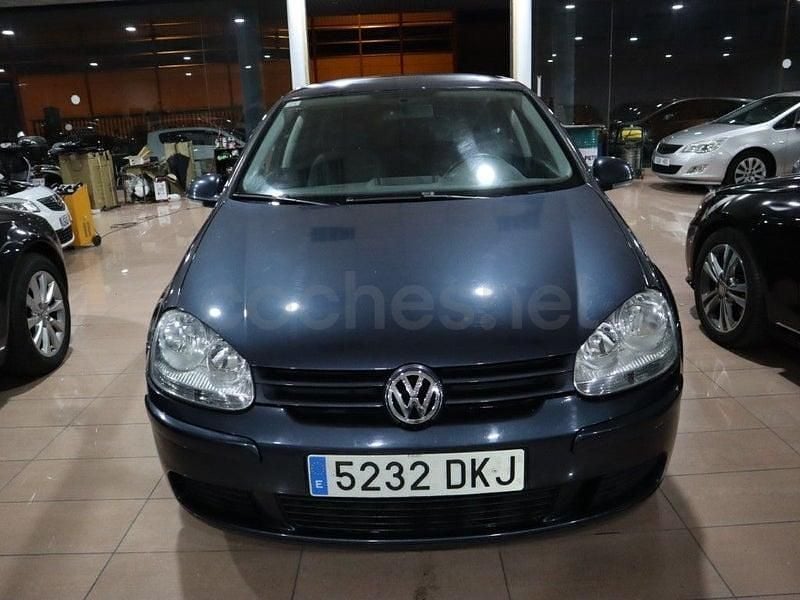 Usado VW Golf IV Conceptline 90 CV (66 kW) 2006 Gris / plata Berlina
