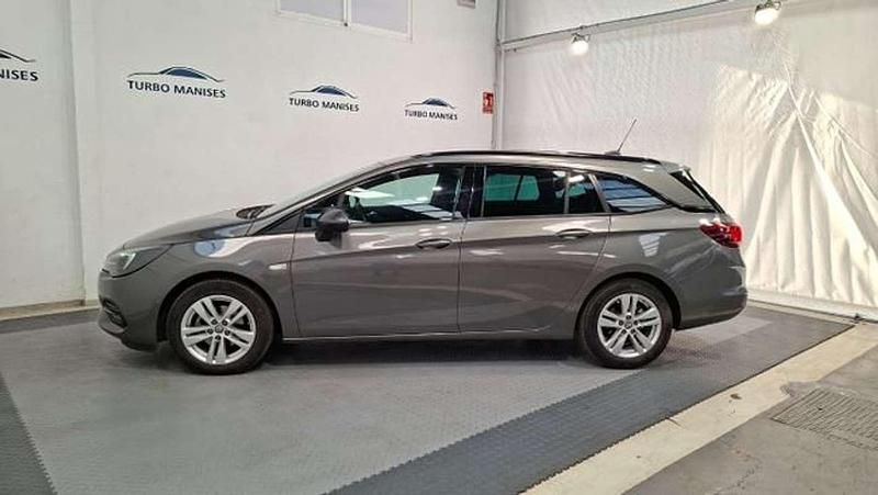 Usado Opel Astra Ultimate 145 CV (106 kW) 2021 Gris Familiar