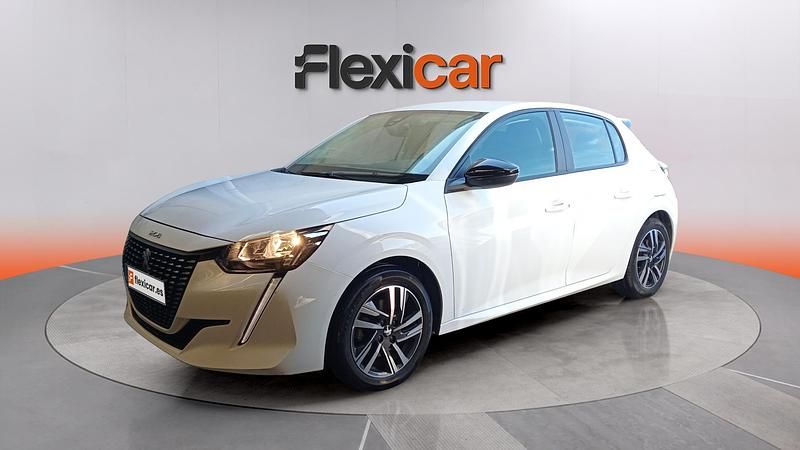 Usado Peugeot 208 Active 102 CV (75 kW) 2023 Blanco Utilitario