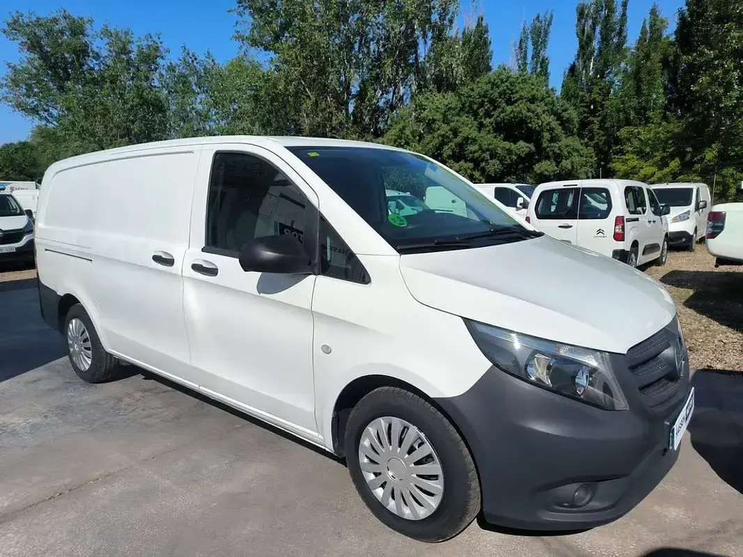 Usado Mercedes Vito 114 CV (83 kW) 2018 Blanco Van