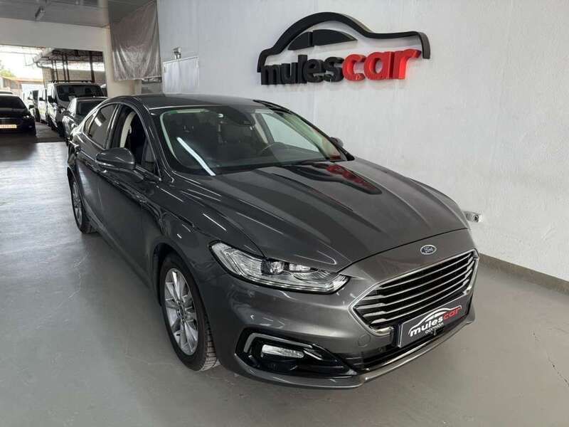 Gris Usado 2019 Ford Mondeo Titanium Berlina | 13.599 € (Precio justo) - Imagen 1/4
