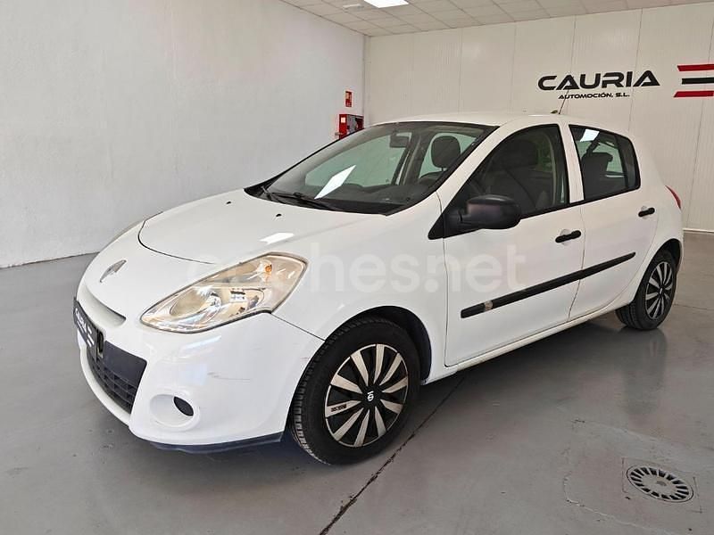 Usado Renault Clio IV Business 75 CV (55 kW) 2012 Blanco Berlina