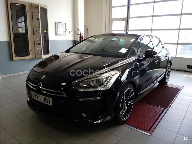 Usado DS Automobiles DS5 200 CV (147 kW) 2015 Negro Utilitario