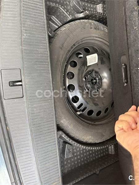 Usado Opel Astra Selective 110 CV (80 kW) 2015 Verde Familiar