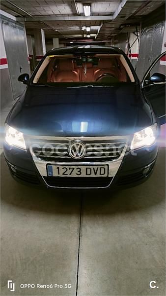 Begagnad VW Passat Highline 140 HK (102 kW) 2006 Blå Sedan