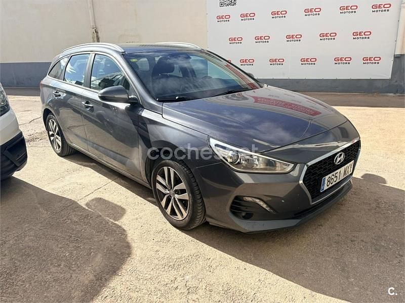 Gris / plata Usado 2020 Hyundai i30 Familiar | 12.500 € (Precio justo) - Imagen 1/4
