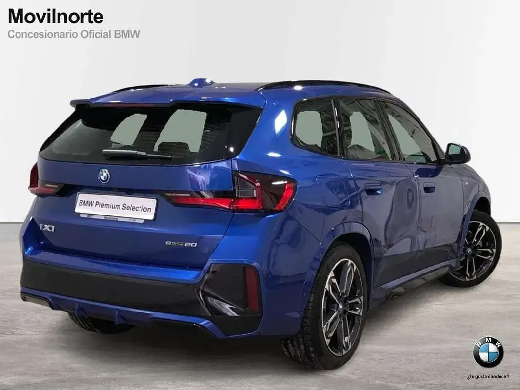 Usado BMW iX1 Sport Line 150 kW (204 CV) 2025 Azul SUV