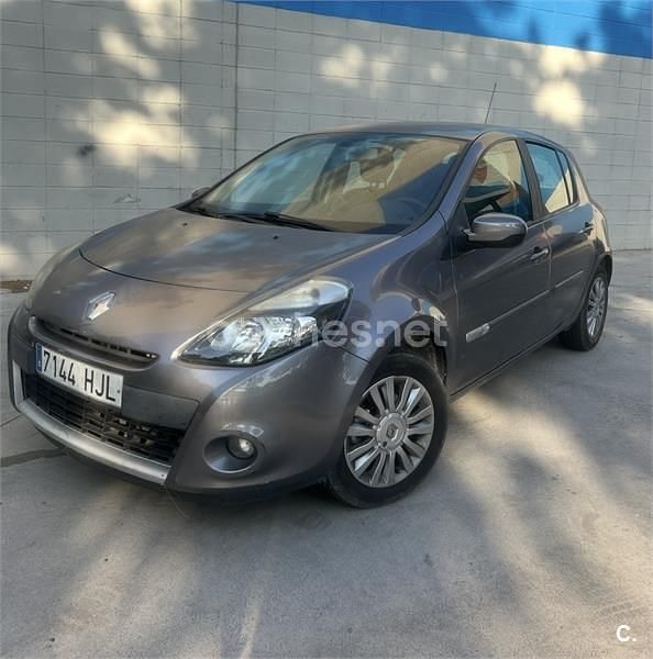 Marrón Usado 2012 Renault Clio IV Dynamique Berlina | 5500 € (Super precio) - Imagen 1/4