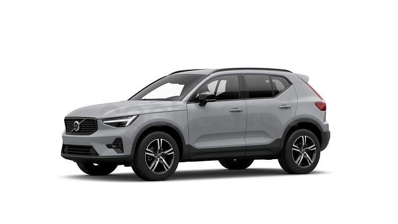 Usado Volvo XC40 Plus 163 CV (119 kW) 2025 Gris / plata SUV