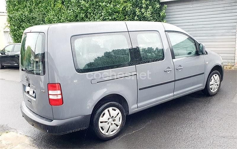 Usado VW Caddy Comfortline 102 CV (75 kW) 2012 Gris / plata Monovolumen