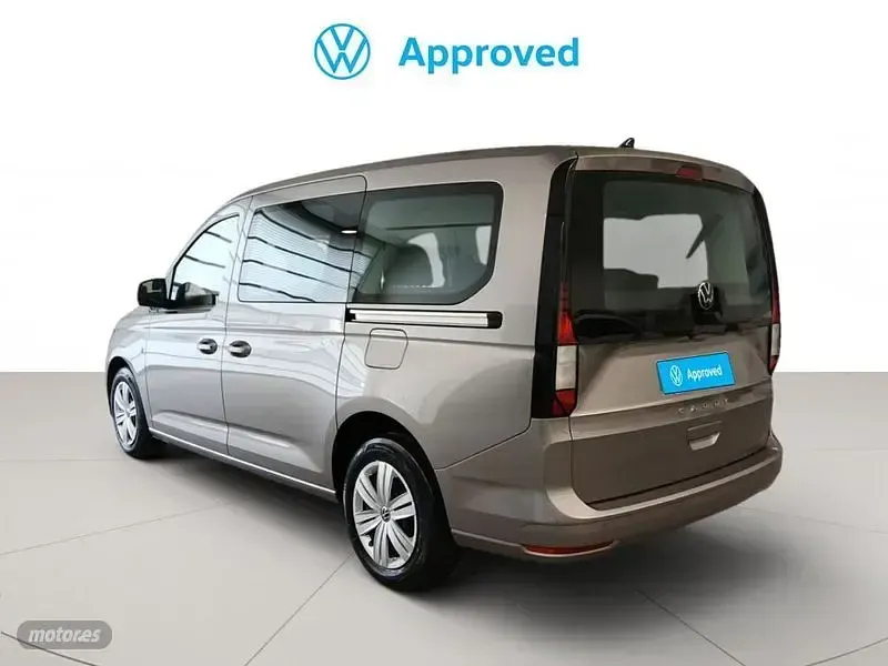 Usado VW Caddy 102 CV (75 kW) 2025 Beige Monovolumen