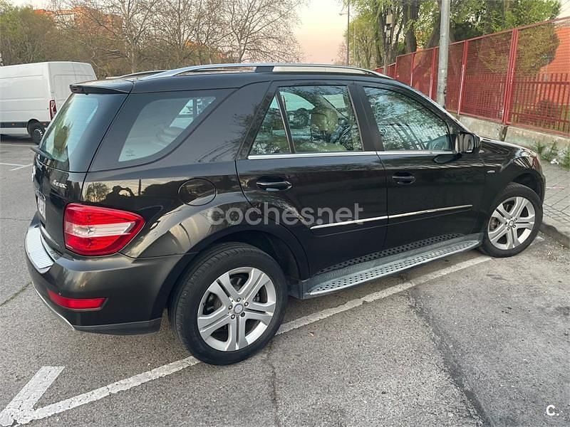 Usado Mercedes ML300 Edition 204 CV (150 kW) 2010 Negro SUV