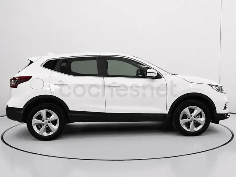 Usado Nissan Qashqai Acenta 115 CV (84 kW) 2021 Blanco SUV